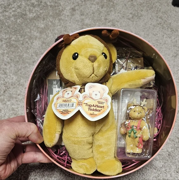 Cherrished Teddies VTG Limited Edition Holiday Tin Set 1999 Plush Bear & Resin - Picture 10 of 11